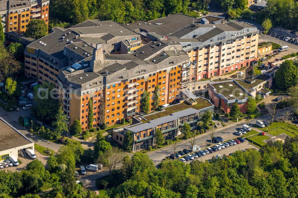 Aerial image Herdecke - Hospital grounds of the Clinic Gemeinschaftskrankenhaus Herdecke in the district Westende in Herdecke at Ruhrgebiet in the state North Rhine-Westphalia, Germany