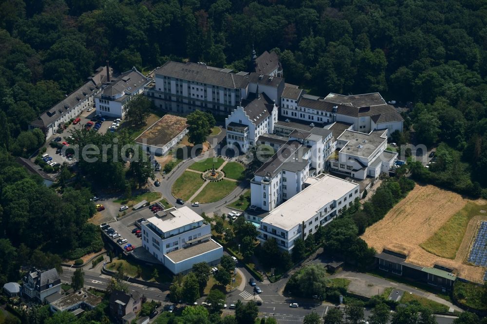 Aerial image Bonn - Hospital grounds of the Clinic GFO Kliniken on Robert-Koch-Strasse in the district Poppelsdorf in Bonn in the state North Rhine-Westphalia, Germany