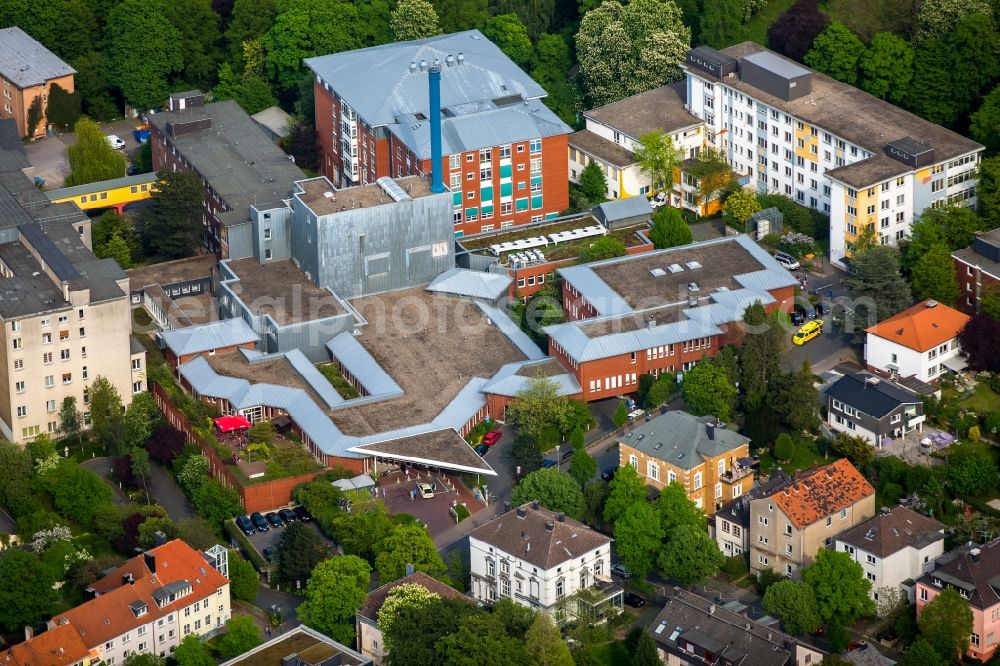 Hagen from the bird's eye view: Clinic of the hospital grounds on Gruenstrasse in Hagen in the state North Rhine-Westphalia