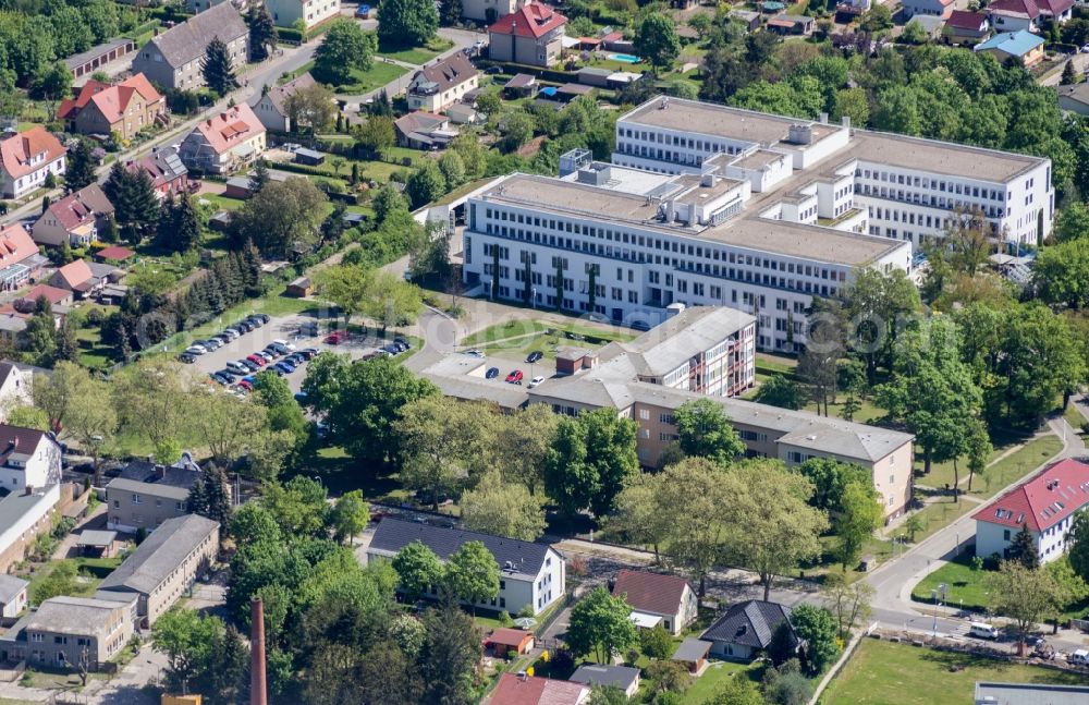 Nauen from the bird's eye view: Hospital grounds of the Clinic Havellandklinik in Nauen in the state Brandenburg, Germany