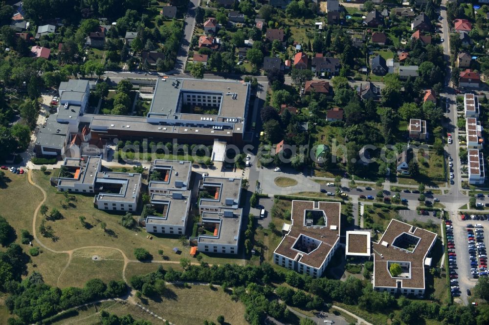 Berlin from above - Clinic of the hospital grounds Hedwigshoehe in Berlin in Germany