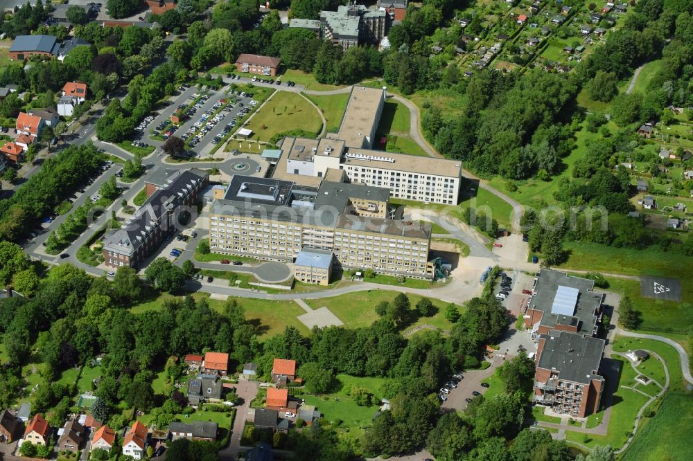 Aerial photograph Cuxhaven - Hospital grounds of the Clinic HELIOS Klinik Cuxhaven on Altenwalder Chaussee in Cuxhaven in the state Lower Saxony, Germany