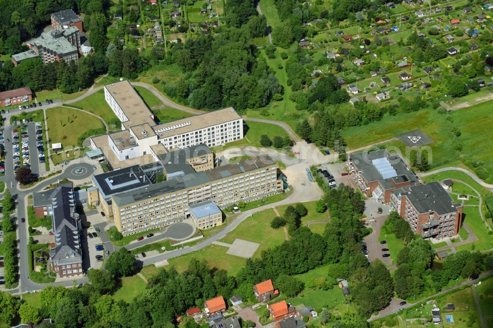 Cuxhaven from the bird's eye view: Hospital grounds of the Clinic HELIOS Klinik Cuxhaven on Altenwalder Chaussee in Cuxhaven in the state Lower Saxony, Germany