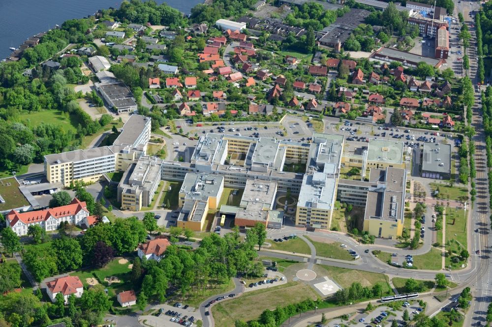 Schwerin from above - Clinic of the hospital grounds der HELIOS Kliniken GmbH in Schwerin in the state Mecklenburg - Western Pomerania