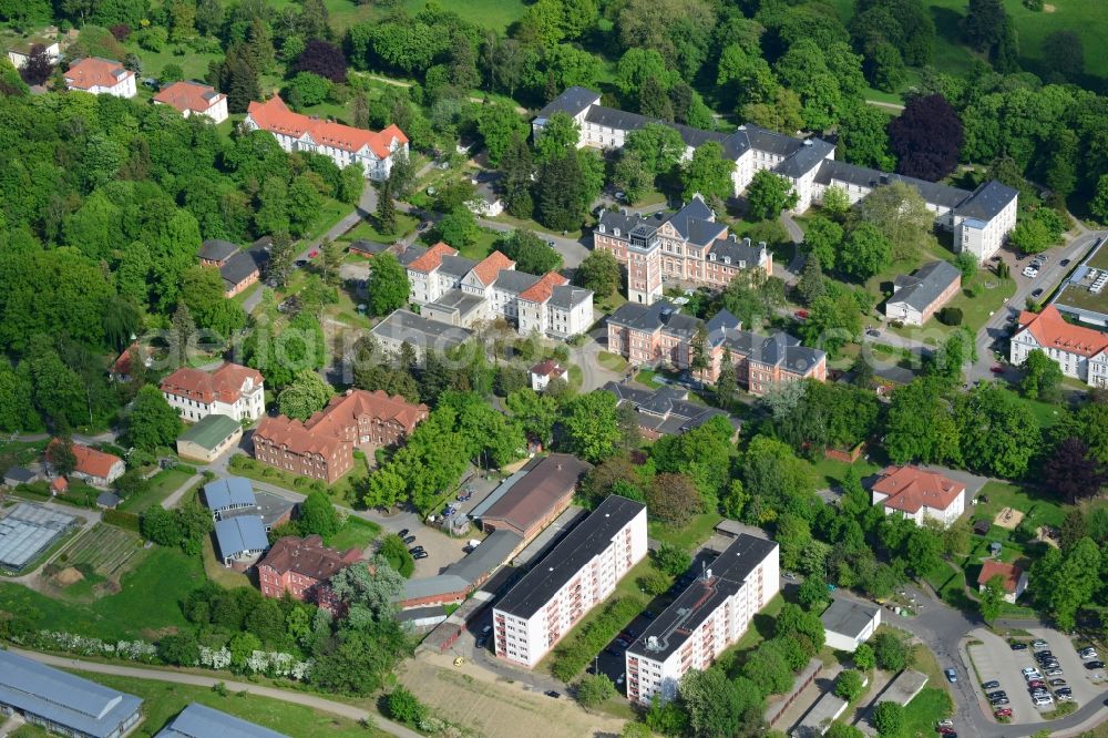 Schwerin from above - Clinic of the hospital grounds der HELIOS Kliniken GmbH in Schwerin in the state Mecklenburg - Western Pomerania