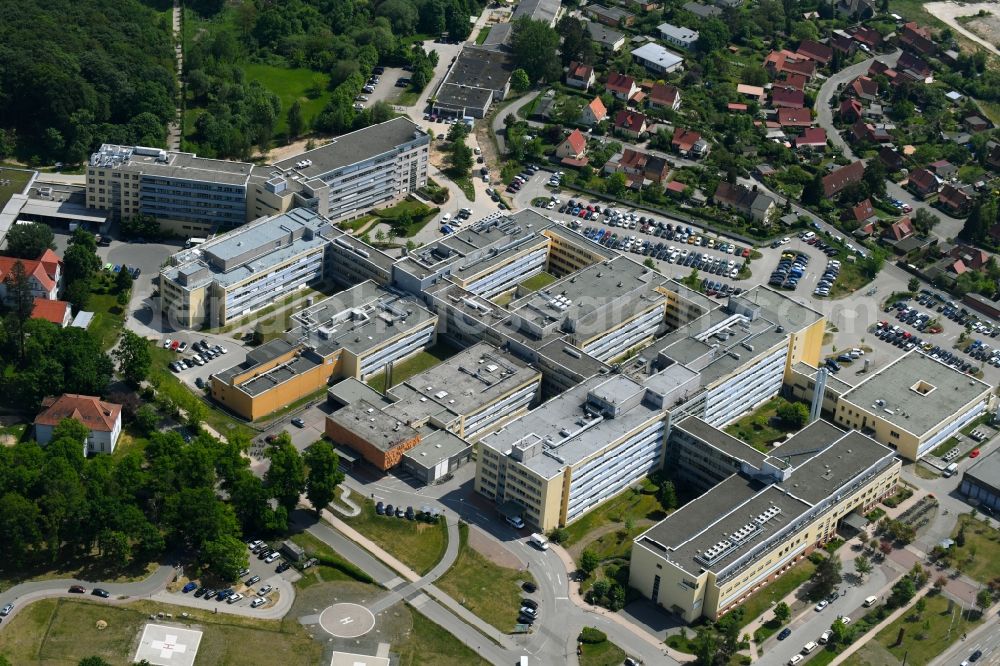 Schwerin from the bird's eye view: Hospital grounds of the Clinic HELIOS Kliniken Schwerin in Schwerin in the state Mecklenburg - Western Pomerania, Germany