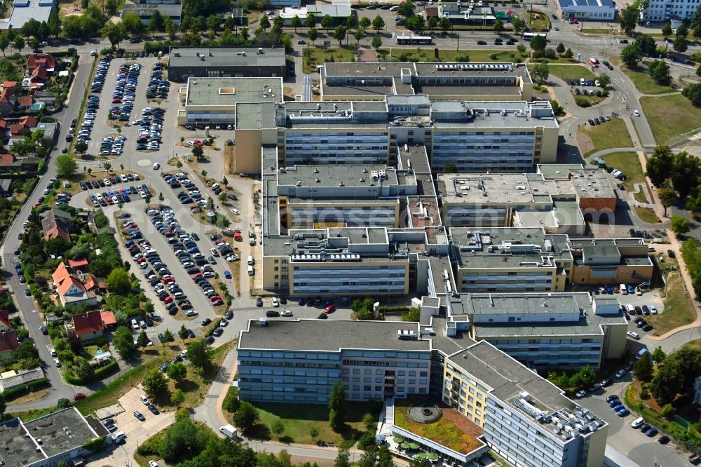 Aerial image Schwerin - Hospital grounds of the Clinic HELIOS Kliniken Schwerin at the Wismarsche Strasse in the district Lewenberg in Schwerin in the state Mecklenburg - Western Pomerania, Germany