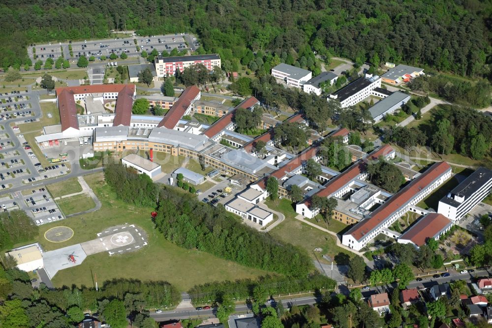 Aerial image Bad Saarow - Clinic of the hospital grounds HELIOS Klinikum Bad Saarow Klinik fuer Anaesthesiologie, Intensivmedizin, Notfallmedizin und Schmerztherapie an der Pieskower Strasse in Bad Saarow in the state Brandenburg