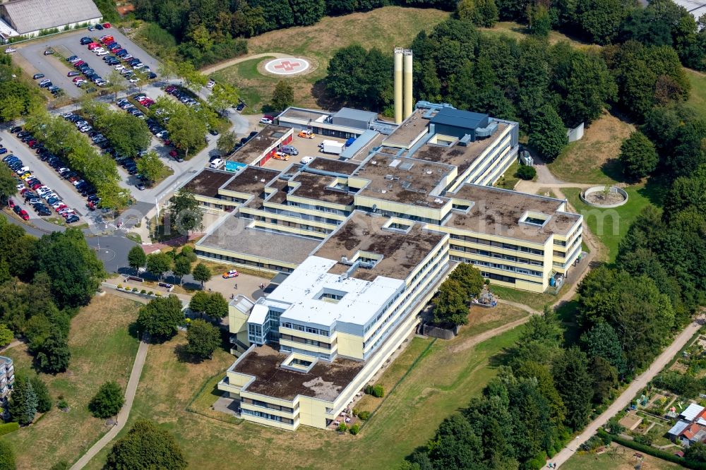 Schwelm from above - Hospital grounds of the Clinic Helios Klinikum Schwelm in the district Oelkinghausen in Schwelm in the state North Rhine-Westphalia, Germany