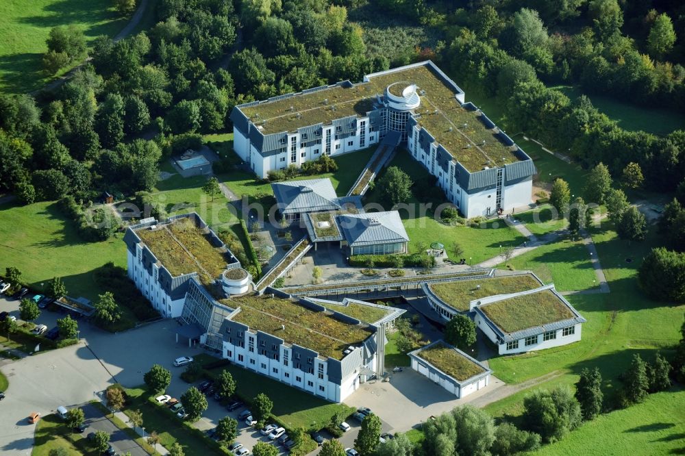 Leipzig from the bird's eye view: Hospital grounds of the Clinic HELIOS Park-Klinikum Leipzig on Morawitzstrasse in Leipzig in the state Saxony, Germany