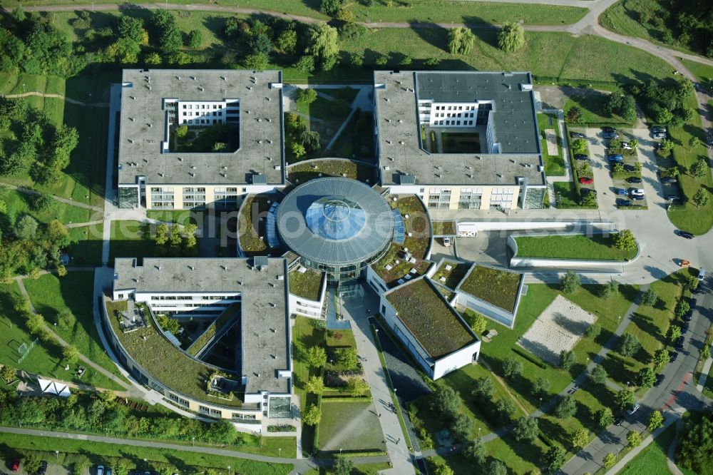 Leipzig from the bird's eye view: Hospital grounds of the Clinic HELIOS Park-Klinikum Leipzig on Morawitzstrasse in Leipzig in the state Saxony, Germany