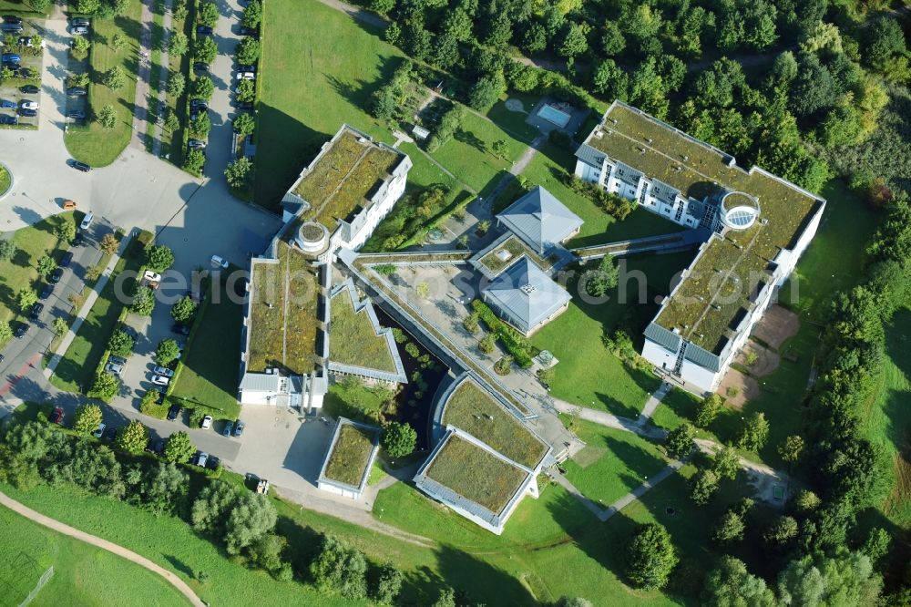 Aerial photograph Leipzig - Hospital grounds of the Clinic HELIOS Park-Klinikum Leipzig on Morawitzstrasse in Leipzig in the state Saxony, Germany