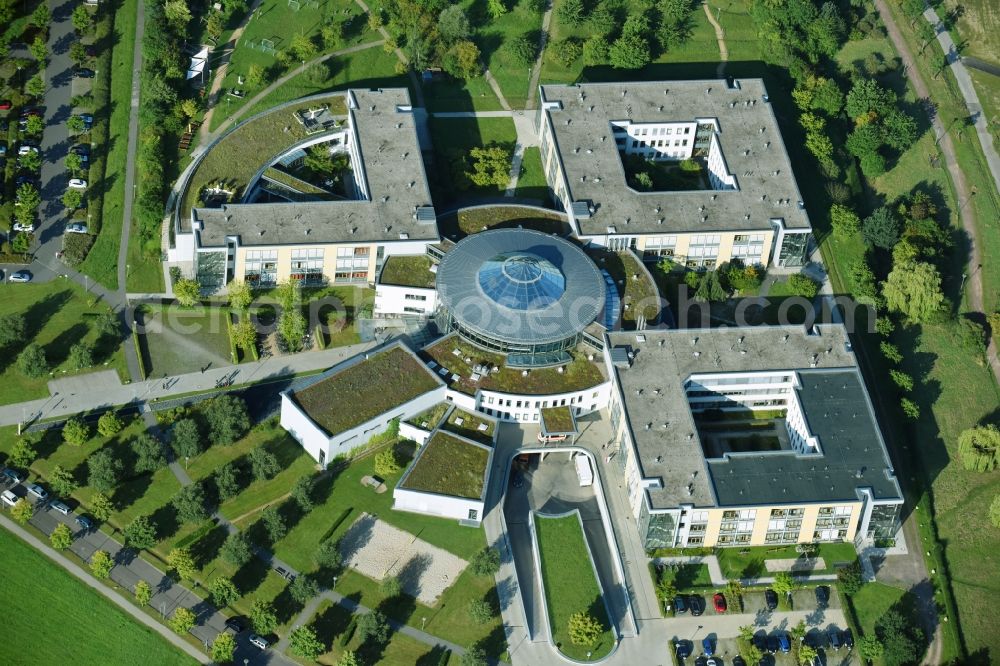 Leipzig from the bird's eye view: Hospital grounds of the Clinic HELIOS Park-Klinikum Leipzig on Morawitzstrasse in Leipzig in the state Saxony, Germany