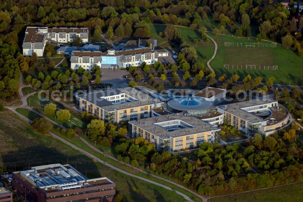 Leipzig from the bird's eye view: Hospital grounds of the Clinic HELIOS Park-Klinikum Leipzig on Morawitzstrasse in the district Probstheida in Leipzig in the state Saxony, Germany