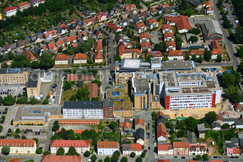 Aerial image Hansestadt Stendal - Hospital grounds of the Clinic of Johanniter-Krankenhaus Genthin-Stendal GmbH on street Wendstrasse in Stendal in the state Saxony-Anhalt, Germany