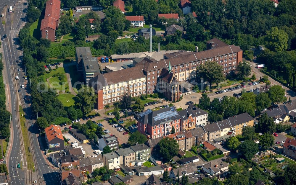 Aerial image Gelsenkirchen - Clinic of the hospital grounds St. Josef-Hospital in Gelsenkirchen in the state North Rhine-Westphalia