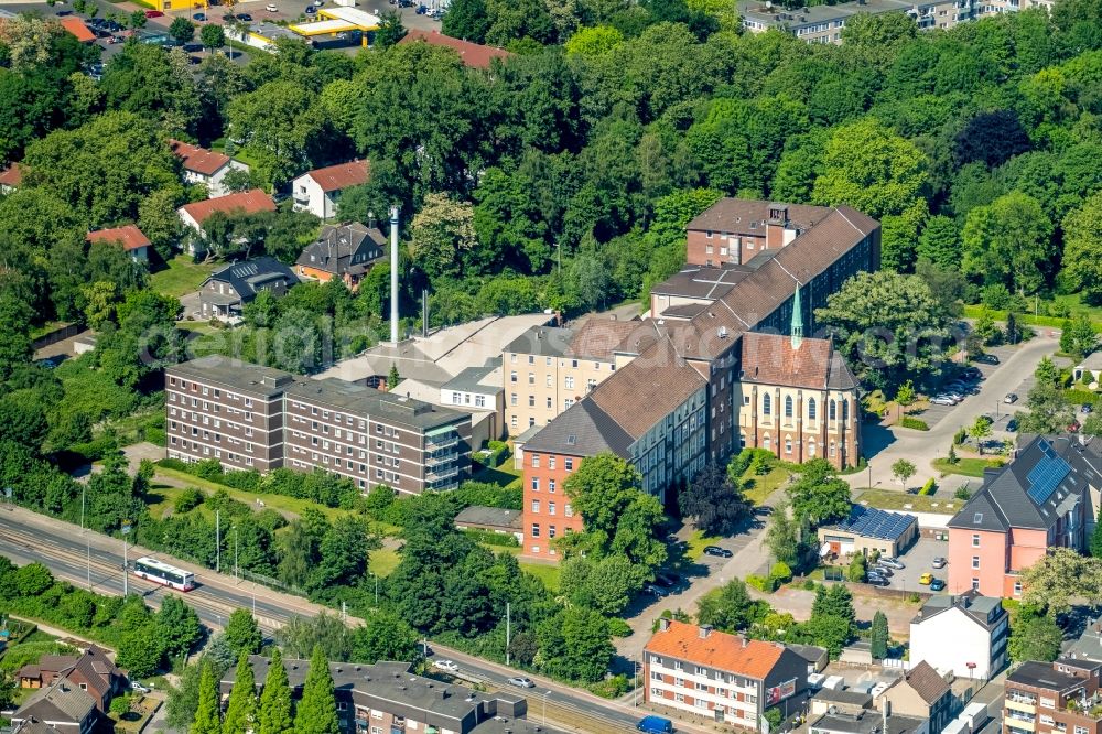 Aerial photograph Gelsenkirchen - Hospital grounds of the Clinic St. Josef-Hospital in Gelsenkirchen in the state North Rhine-Westphalia, Germany