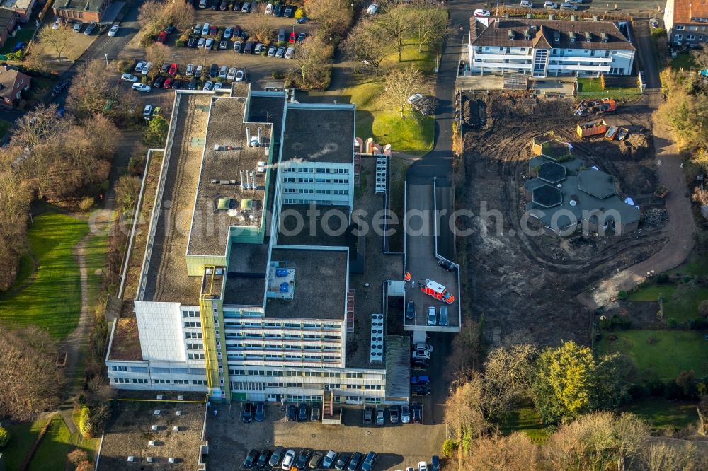 Aerial image Hamm - Hospital grounds of the Clinic St. Josef-Krankenhaus Hamm-Bockum-Hoevel on Albert-Struck-Strasse in the district Bockum-Hoevel in Hamm in the state North Rhine-Westphalia, Germany