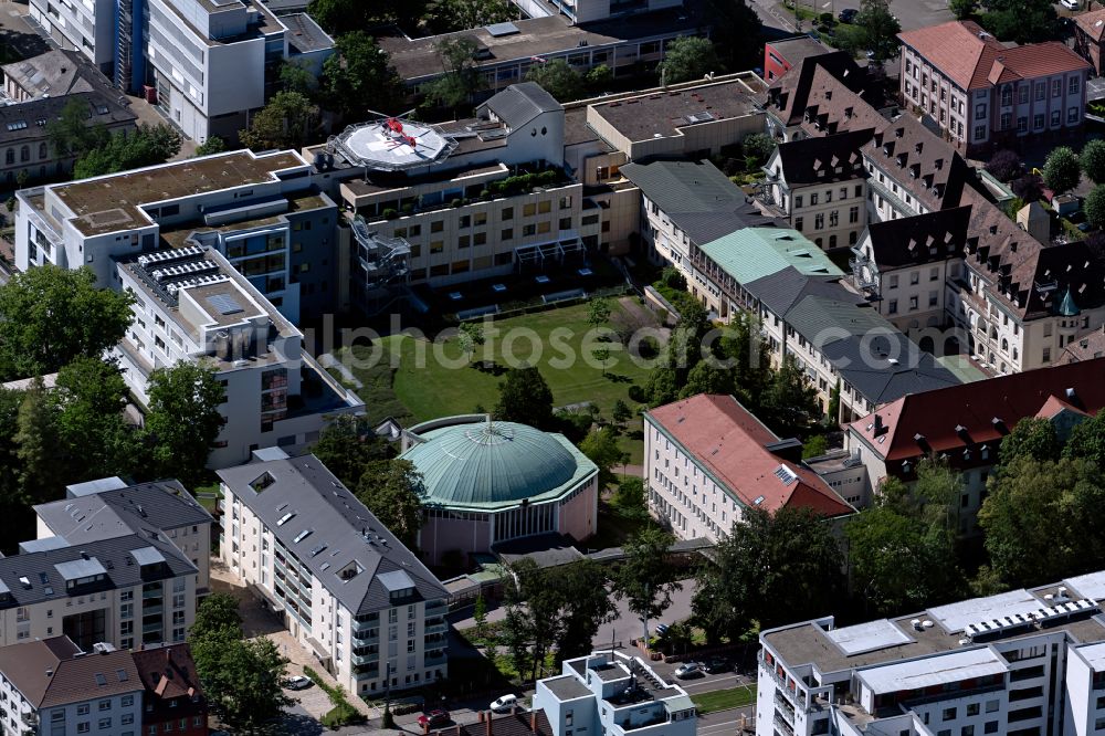 Aerial photograph Freiburg im Breisgau - Hospital grounds of the Clinic St. Josefskrankenhaus on street Habsburgerstrasse in the district Neuburg in Freiburg im Breisgau in the state Baden-Wuerttemberg, Germany