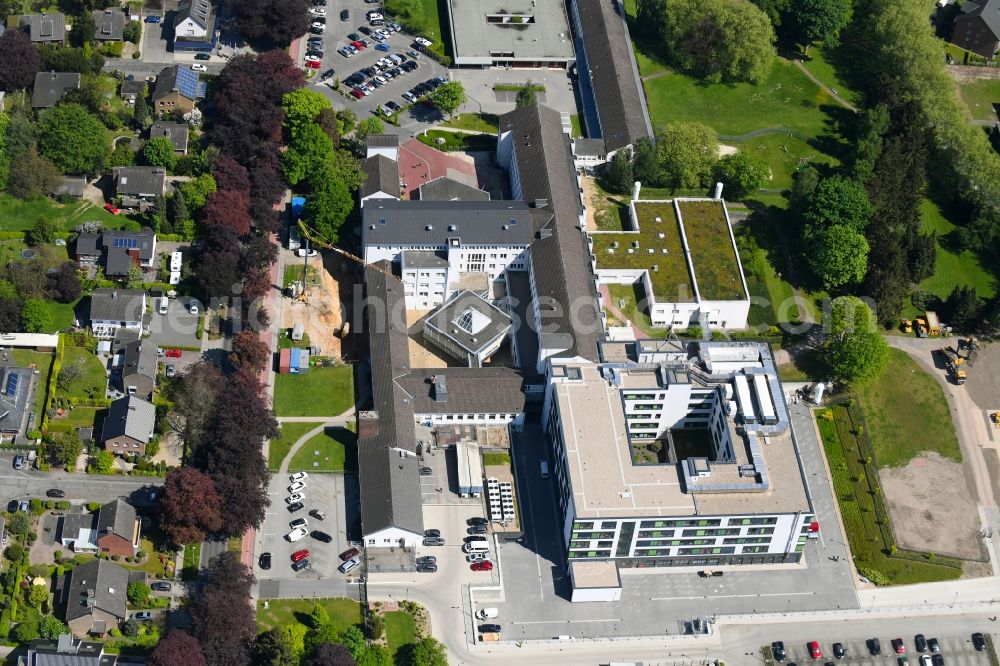 Aerial photograph Kleve - Hospital grounds of the Clinic Katholisches Karl Leisner Klinikum gGmbH - St.-Antonius-Hospital Kleve on Albersallee in Kleve in the state North Rhine-Westphalia, Germany