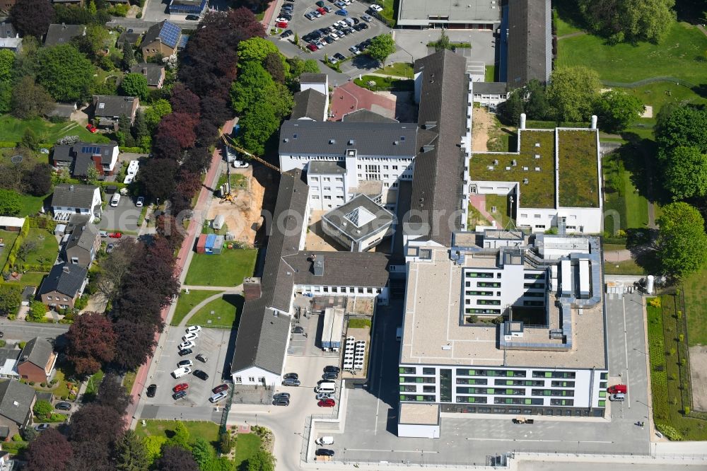 Kleve from above - Hospital grounds of the Clinic Katholisches Karl Leisner Klinikum gGmbH - St.-Antonius-Hospital Kleve on Albersallee in Kleve in the state North Rhine-Westphalia, Germany