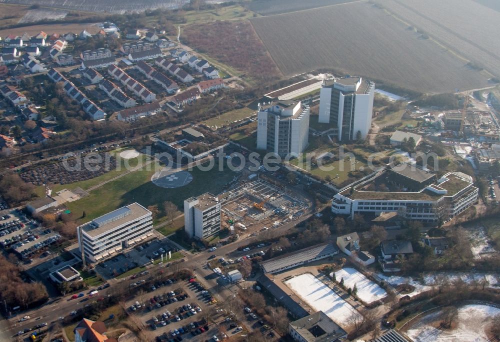 Aerial image Ludwigshafen am Rhein - Hospital grounds of the Clinic BG Klinik Ludwigshafen in Ludwigshafen am Rhein in the state Rhineland-Palatinate