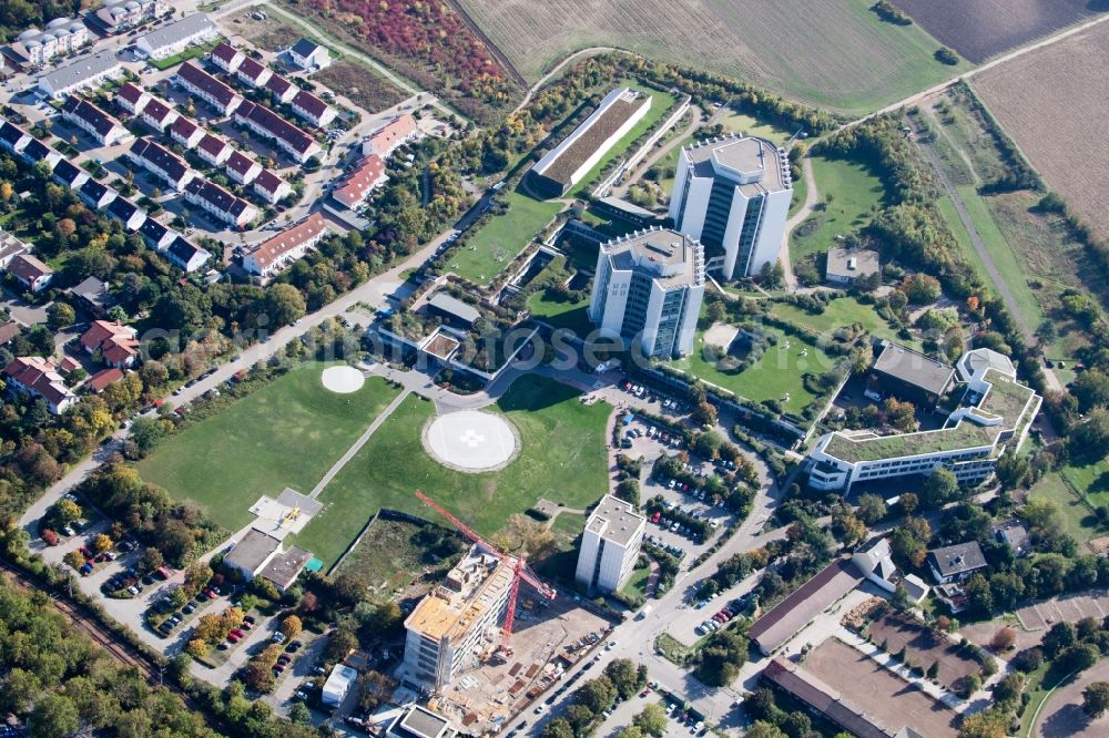 Aerial image Ludwigshafen am Rhein - Hospital grounds of the Clinic BG Klinik Ludwigshafen in the district Oggersheim in Ludwigshafen am Rhein in the state Rhineland-Palatinate, Germany