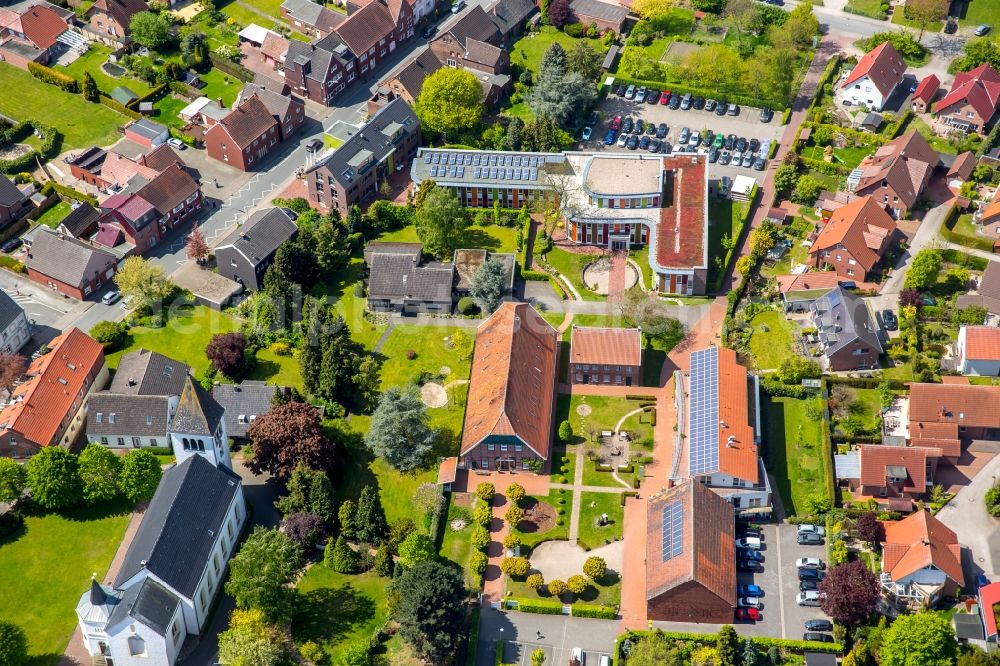 Aerial image Drensteinfurt - Hospital grounds of the Clinic of Klinik Walstedde GmbH in Drensteinfurt in the state North Rhine-Westphalia, Germany