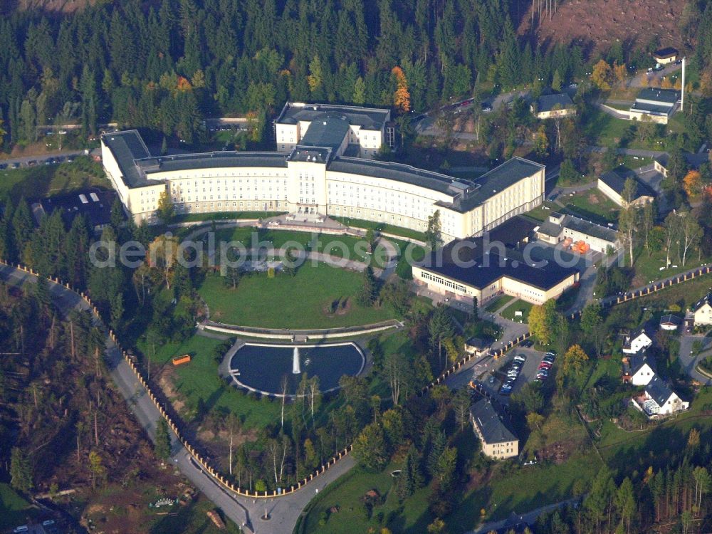 Aerial photograph Breitenbrunn/Erzgebirge - Hospital grounds of the Clinic of Kliniken Erlabrunn gGmbH Am Maerzenberg in the district Erlabrunn in Breitenbrunn/Erzgebirge in the state Saxony, Germany