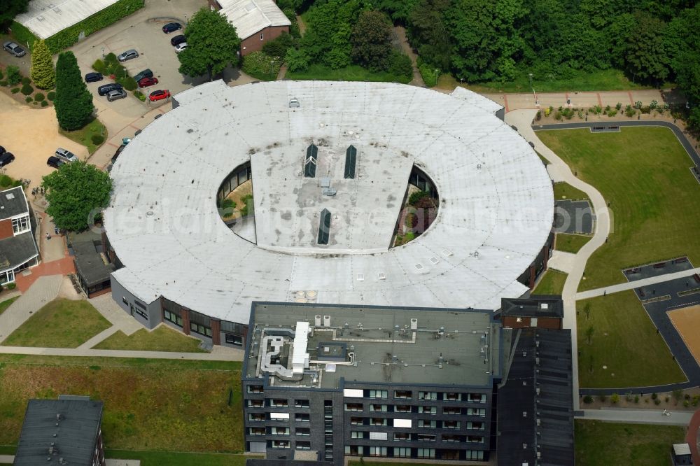 Aerial photograph Bad Bramstedt - Hospital grounds of the Clinic Klinikum Bad Bramstedt on Oskar-Alexander-Strasse in Bad Bramstedt in the state Schleswig-Holstein, Germany