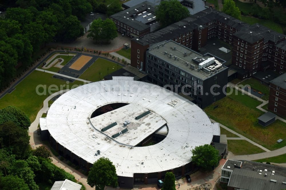 Bad Bramstedt from the bird's eye view: Hospital grounds of the Clinic Klinikum Bad Bramstedt on Oskar-Alexander-Strasse in Bad Bramstedt in the state Schleswig-Holstein, Germany