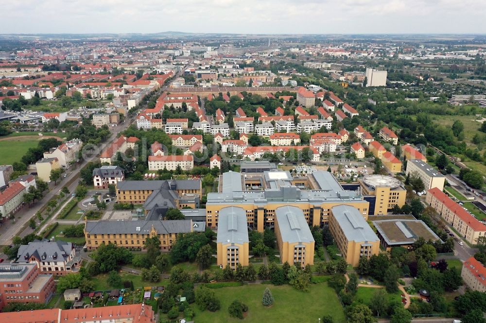 Aerial photograph Halle (Saale) - Hospital grounds of the Clinic BG Klinikum Bergmannstrost Halle on Merseburger Strasse in Halle (Saale) in the state Saxony-Anhalt, Germany