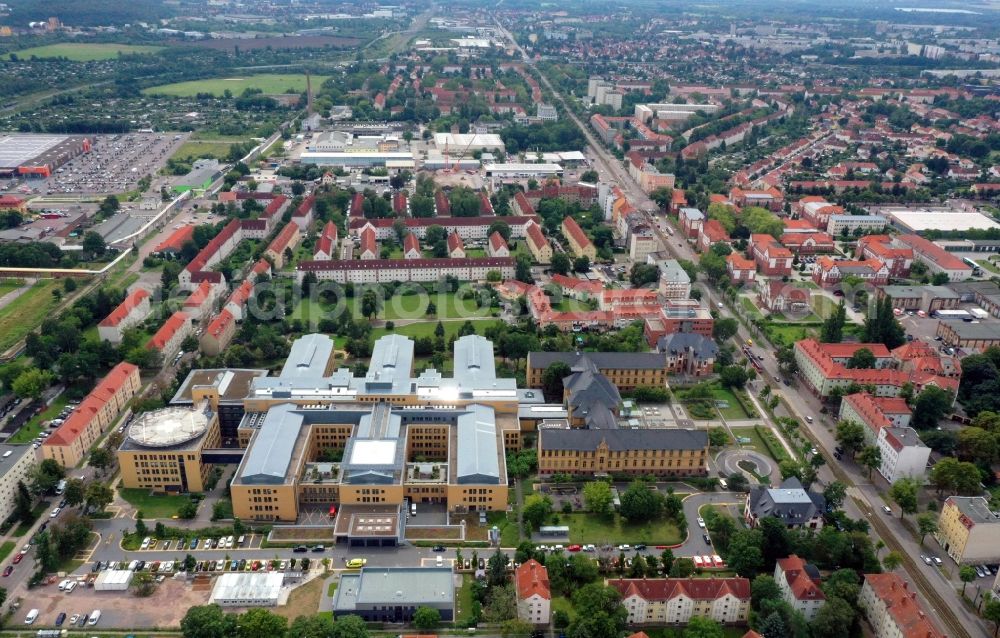 Halle (Saale) from the bird's eye view: Hospital grounds of the Clinic BG Klinikum Bergmannstrost Halle on Merseburger Strasse in Halle (Saale) in the state Saxony-Anhalt, Germany