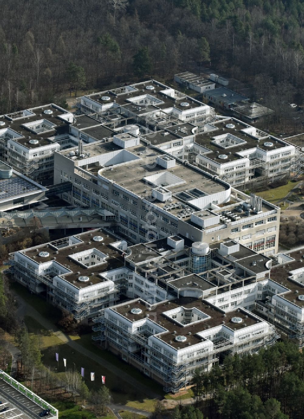 Nürnberg from above - Clinic of the hospital grounds Klinikum Nuernberg - Medizinische Klinik on Breslauer Strasse in Nuremberg in the state Bavaria