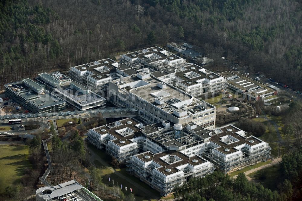 Nürnberg from the bird's eye view: Clinic of the hospital grounds Klinikum Nuernberg - Medizinische Klinik on Breslauer Strasse in Nuremberg in the state Bavaria