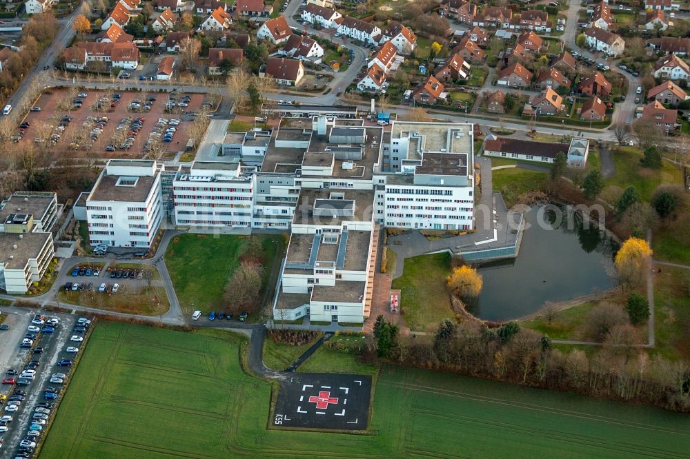 Soest from above - Hospital grounds of the Clinic Klinikum Stadt Soest on Senator-Schwartz-Ring in Soest in the state North Rhine-Westphalia, Germany