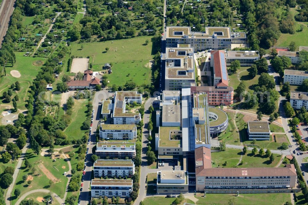 Aerial image Stuttgart - Clinic of the hospital grounds Klinikum Stuttgart and hospital Bad Cannstatt in Stuttgart in the state of Baden-Wuerttemberg