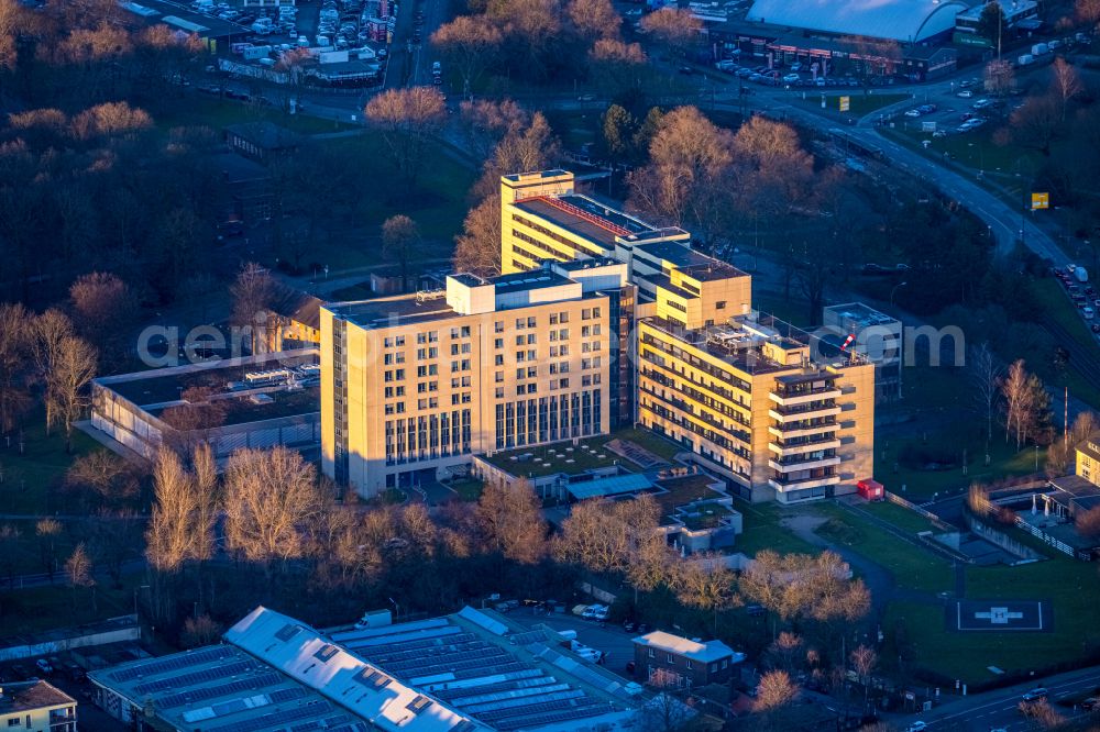 Dortmund from the bird's eye view: Hospital grounds of the Clinic Klinikzentrum Nord Dortmund on Muensterstrasse and the cultural center DEPOT Dortmund on Immermannstrasse in the district Hafen in Dortmund at Ruhrgebiet in the state North Rhine-Westphalia, Germany