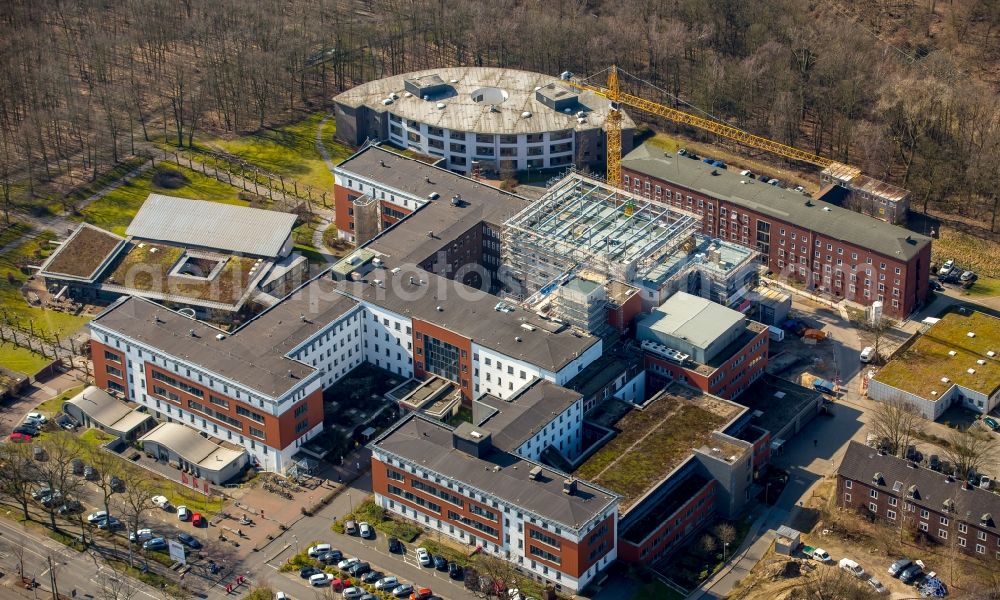 Bottrop from the bird's eye view: Clinic of the hospital grounds Knappschafts hospital with a new operating room in Bottrop in the state North Rhine-Westphalia