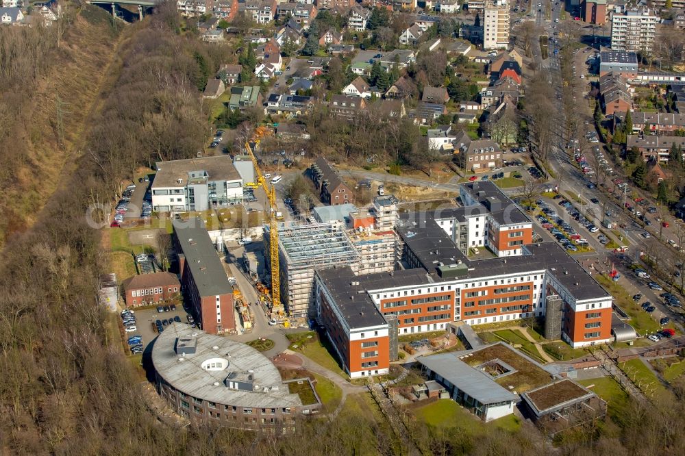 Aerial photograph Bottrop - Clinic of the hospital grounds Knappschafts hospital with a new operating room in Bottrop in the state North Rhine-Westphalia