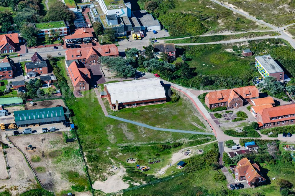 Norderney from the bird's eye view: Hospital grounds of the Clinic Krankenhaus Norderney in Norderney in the state Lower Saxony, Germany