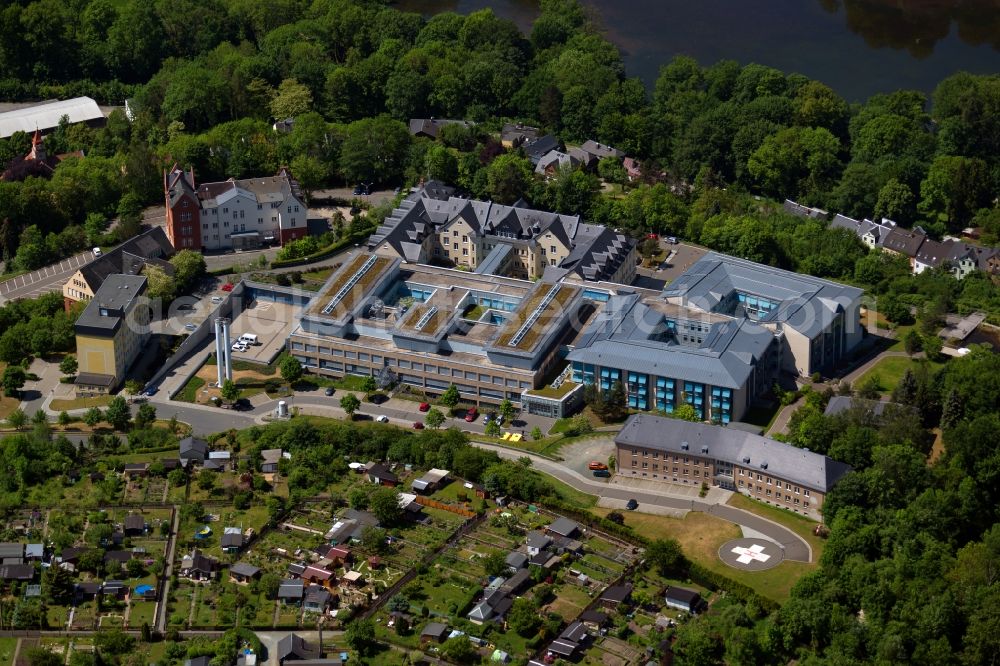 Aerial photograph Greiz - Hospital grounds of the Clinic Kreiskrankenhaus Greiz on Wichmannstrasse in Greiz in the state Thuringia, Germany