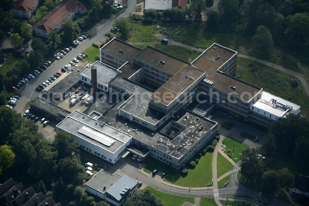 Aerial photograph Burgwedel - Clinic of the hospital grounds KRH Klinikum Grossburgwedel in Burgwedel in the state Lower Saxony