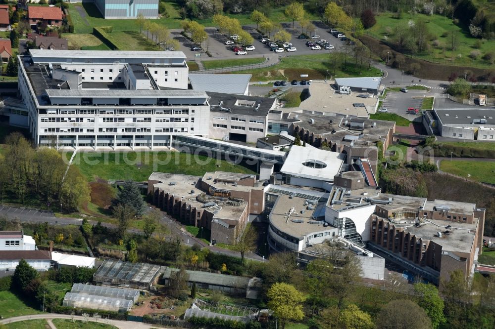 Lievin from the bird's eye view: Clinic of the hospital grounds in Lievin in Nord-Pas-de-Calais Picardy, France