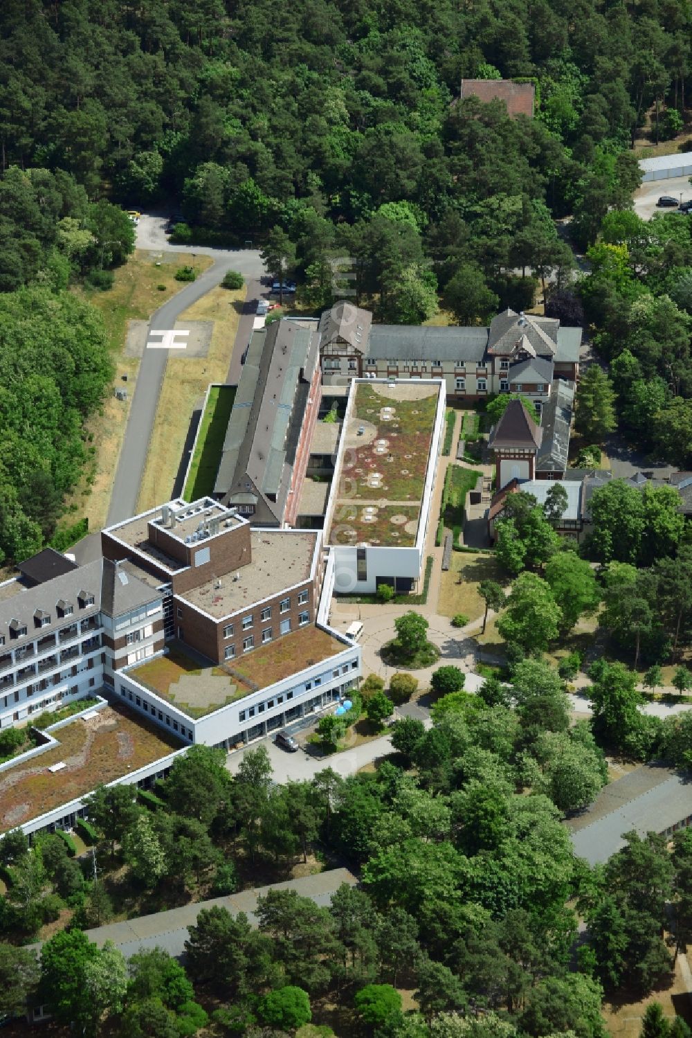 Aerial photograph Lostau - Clinic of the hospital grounds Lung Clinic of Pfeiffer's foundations in Lostau in the state Saxony-Anhalt