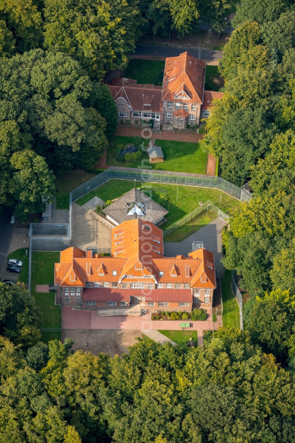 Aerial image Bedburg-Hau - Hospital grounds of the Clinic LVR-Klinik Bedburg-Hau on Bahnstrasse in Bedburg-Hau in the state North Rhine-Westphalia, Germany