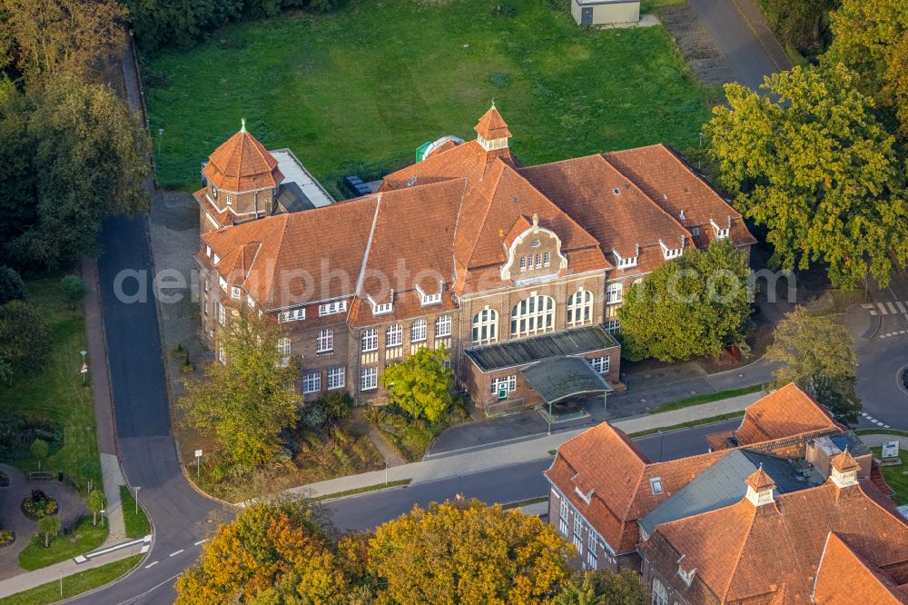 Bedburg-Hau from the bird's eye view: Hospital grounds of the Clinic LVR-Klinik Bedburg-Hau on Bahnstrasse in Bedburg-Hau in the state North Rhine-Westphalia, Germany