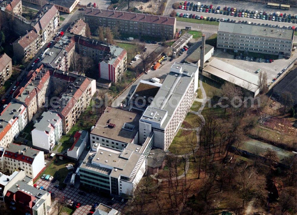 Berlin from above - Hospital grounds of the Clinic Maria Heimsuchung Caritas Klinik Pankow on Breite Strasse in the district Pankow in Berlin, Germany