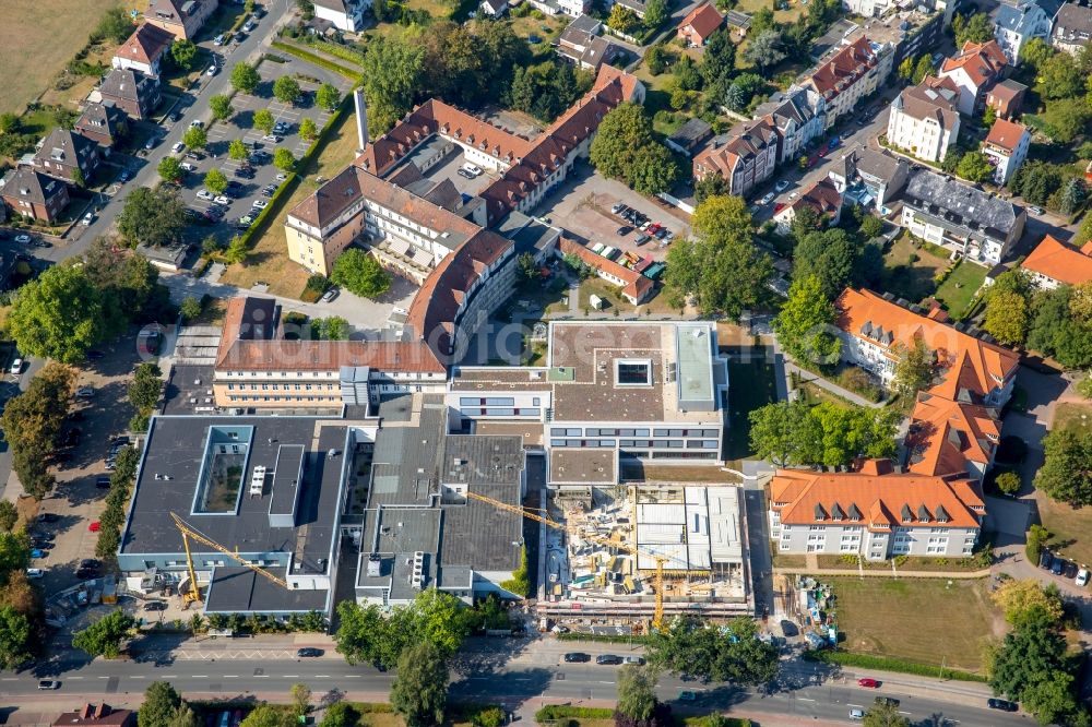 Aerial photograph Hamm - Clinic of the hospital grounds St. Marien-Hospital with a construction site in Hamm in the state North Rhine-Westphalia