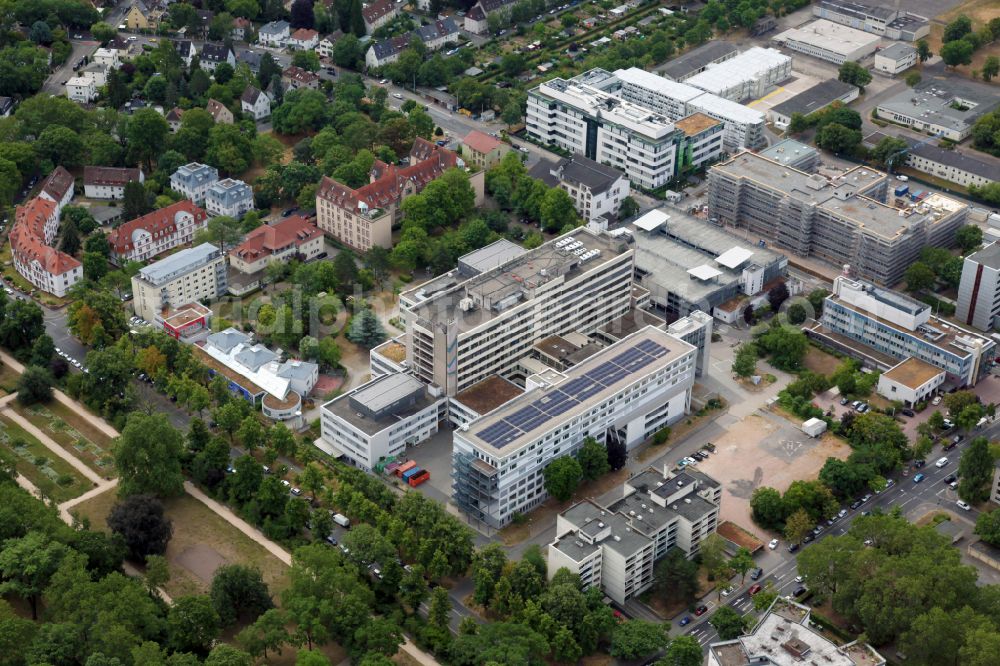 Mainz from the bird's eye view: Hospital grounds of the Clinic Marienhaus Klinikum Mainz (MKM) on street An der Goldgrube in the district Oberstadt in Mainz in the state Rhineland-Palatinate, Germany